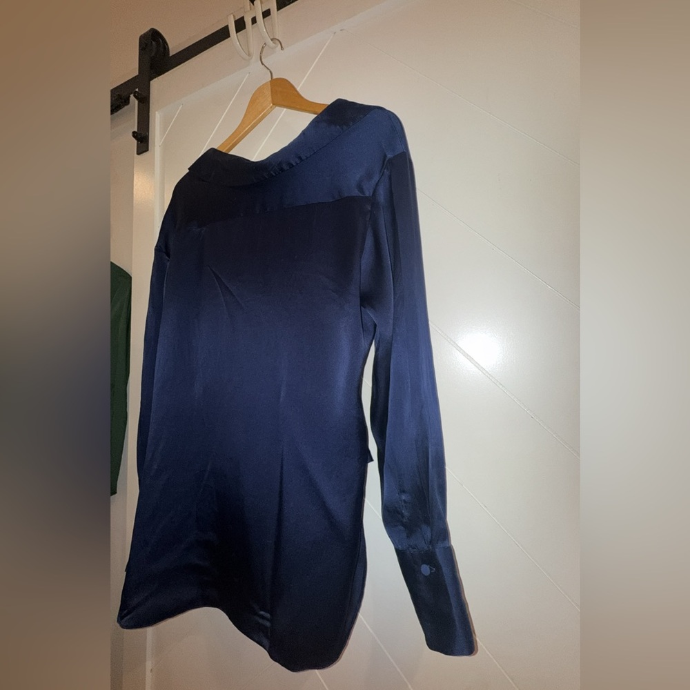 HELLESSY size 6 Stella Asymmetrical 100% Silk Draped Blouse 4” cuffs Navy $890 - Picture 9 of 11